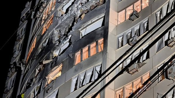 РФ вдарила по багатоповерхівці великого обласного центру: багато постраждалих - усі подробиці (фото)