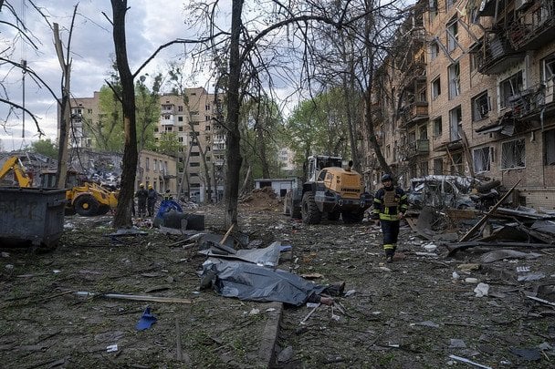 «У мою квартиру прилетіло»: власниця пошкодженого житла розповіла, що робити після обстрілу і як отримати компенсацію