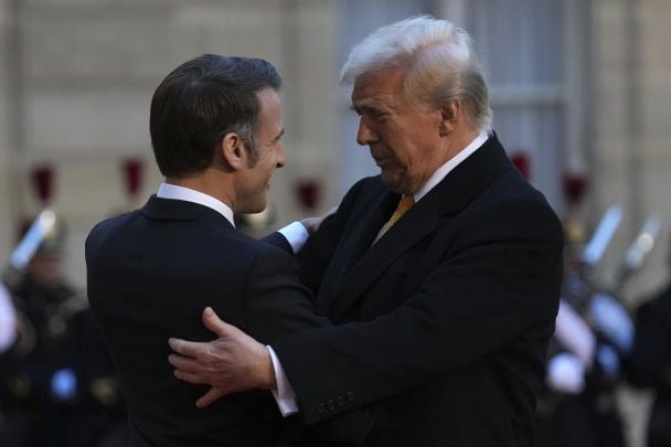 Макрон після зустрічі з Трампом заговорив про мир в Україні: деталі переговорів