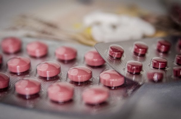 Тисячі людей потрапляють до лікарень через ібупрофен: лікарі попередили про небезпечну помилку