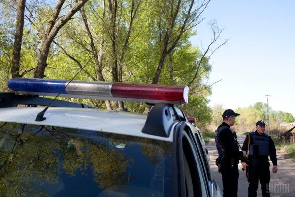 Біля траси в Молдові прогримів вибух: поліція терміново перекрила рух (відео)