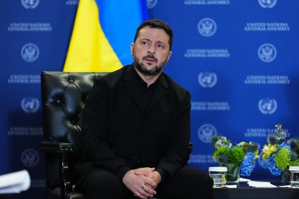 Зеленський зізнався у помилках за час війни: «Не хочеш робити, але мусиш»