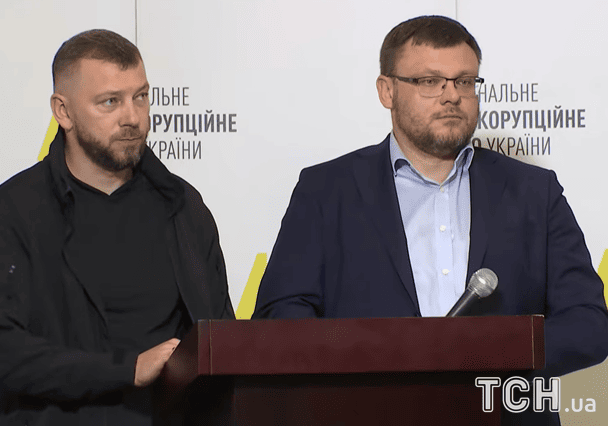 Конфлікт Кравченка і Кривоноса загострився: як НАБУ та САП відповіли на заяви генпрокурора