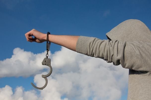 У центрі Хмельницького перехожий забив до смерті 22-річного хлопця