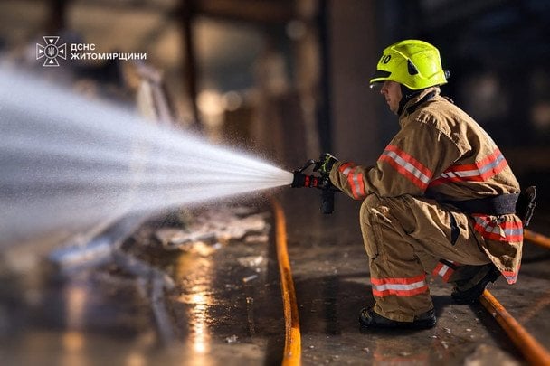 Росія атакувала завод відомого польського виробника в Україні: спалахнула пожежа