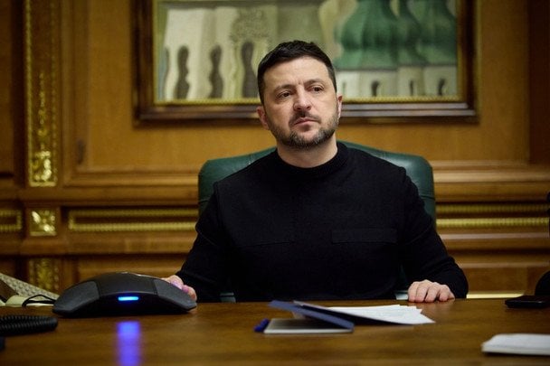 Дрон залітає у вікно і чекає на людей: Зеленський розповів про нову технологію РФ