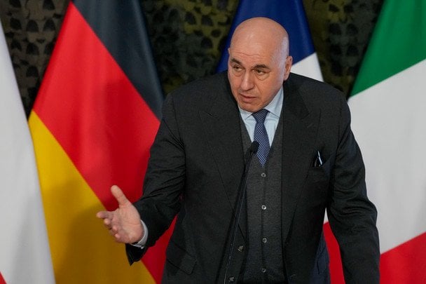 «Лише наївні можуть так думати»: міністр оборони Італії зробив різку заяву про Росію