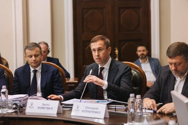 Ситуація з державними фінансами близька до критичної: прем’єр Корецький б’є на сполох