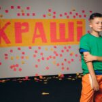 “І навіть знає ШІ - ти мені до душі”: юний Макс Романко дебютував із піснею про справжню дружбу