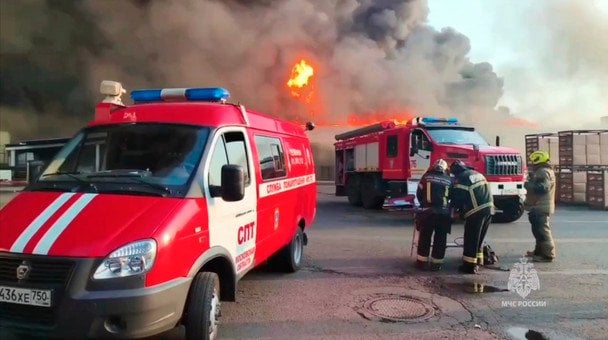 РФ розірвали вибухи: прилетіло по заводу, який готував "начинку" для крилатих ракет – відео