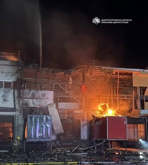 Росія двічі за вечір атакувала один об’єкт у великому місті: що відомо про наслідки (оновлено)