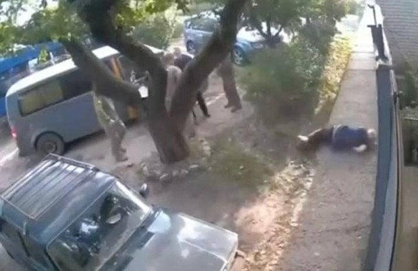 Працівник ТЦК штовхнув пенсіонерку в Харкові: поліція відкрила кримінальне провадження