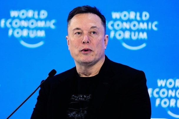 Маск особисто наказав обмежити Starlink для України: що з'ясували журналісти WSJ
