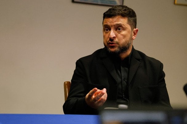 «Обговорюємо все»: Зеленський розповів про закриті переговори щодо перемир’я