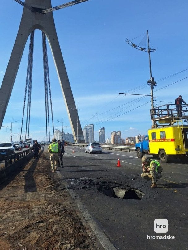 «Є двоє постраждалих»: Кличко розповів про удар по Північному мосту