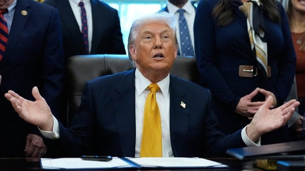 "Можливо, вже зараз": Трамп знову заявив про завершення війни в Україні