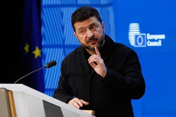 Потужна атака РФ на українські міста та нові заяви Зеленського: головні новини ночі 19 жовтня 2026 року