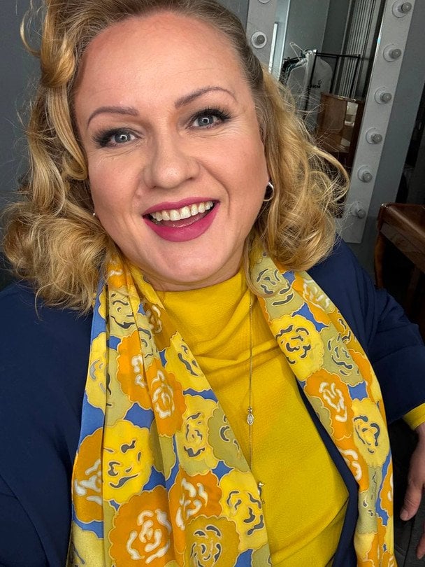 53-річна Олеся Жураківська повідомила про поповнення в сім'ї: "У нас маленький хлопчик, звати Лев"