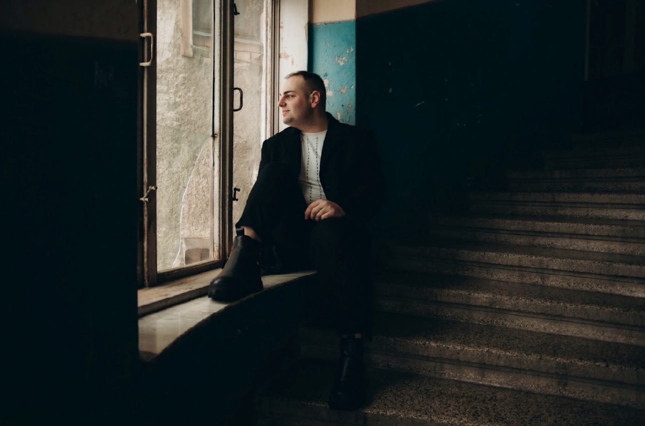 Учасник «Голосу країни» GORRIY випустив «Люди» — пісню про дім і тих, хто поруч