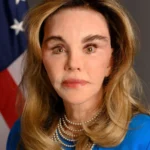 Чому всі обговорюють 78-річну представницю Трампа, яку призначили боротися з торгівлею людьми. Фото