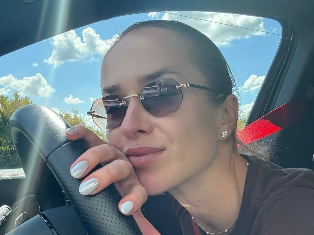 Світоліна на тлі резонансної заяви про розлучення показала домашнє селфі з донькою від Монфіса