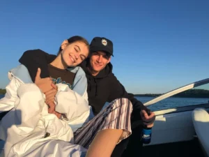 Дочка Кроуфорд уперше висловилася про свого покійного брата, який помер від наркотиків